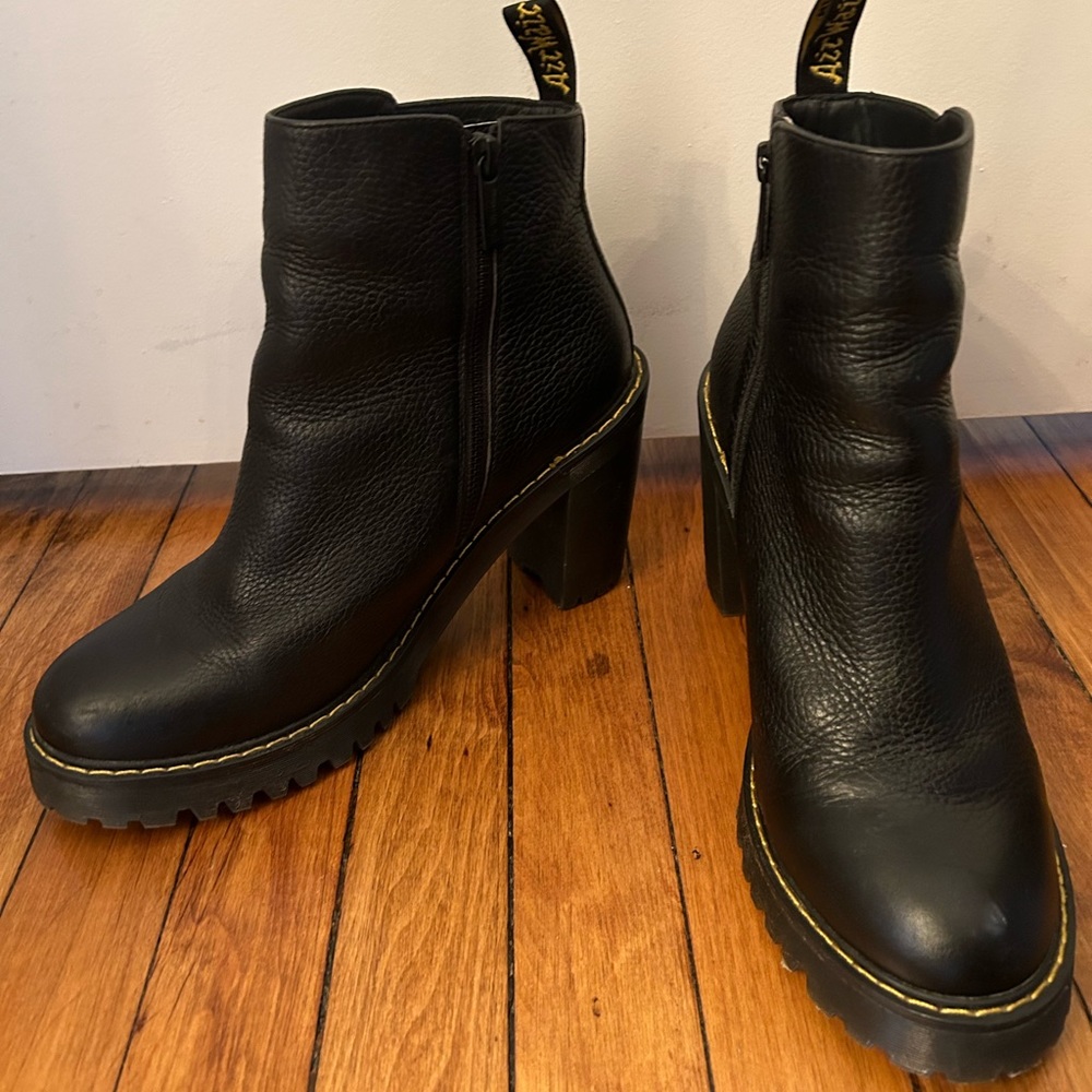 Dr. Martens Leather Heel Chelsea boots